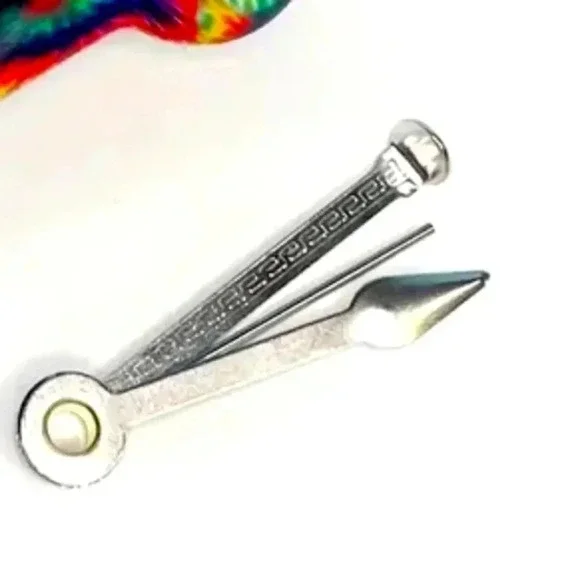 1pc..purple island art silicone set. NWT.. - Picture 3 of 5